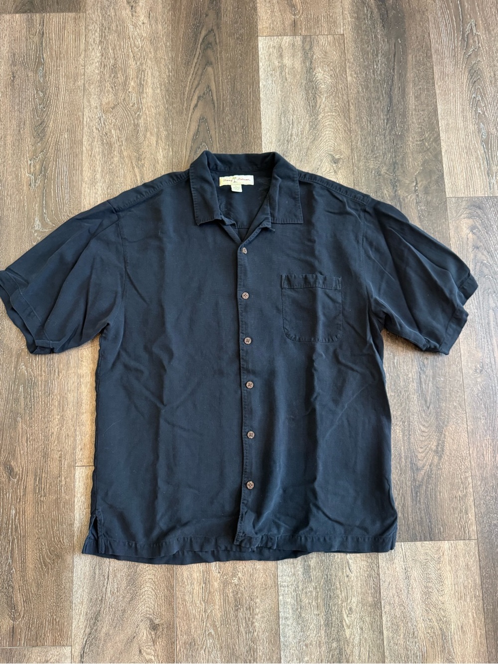 Tommy Bahama Black Short-Sleeve Silk Button-Down Shirt Men’s Size Large